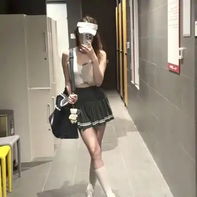 许彤